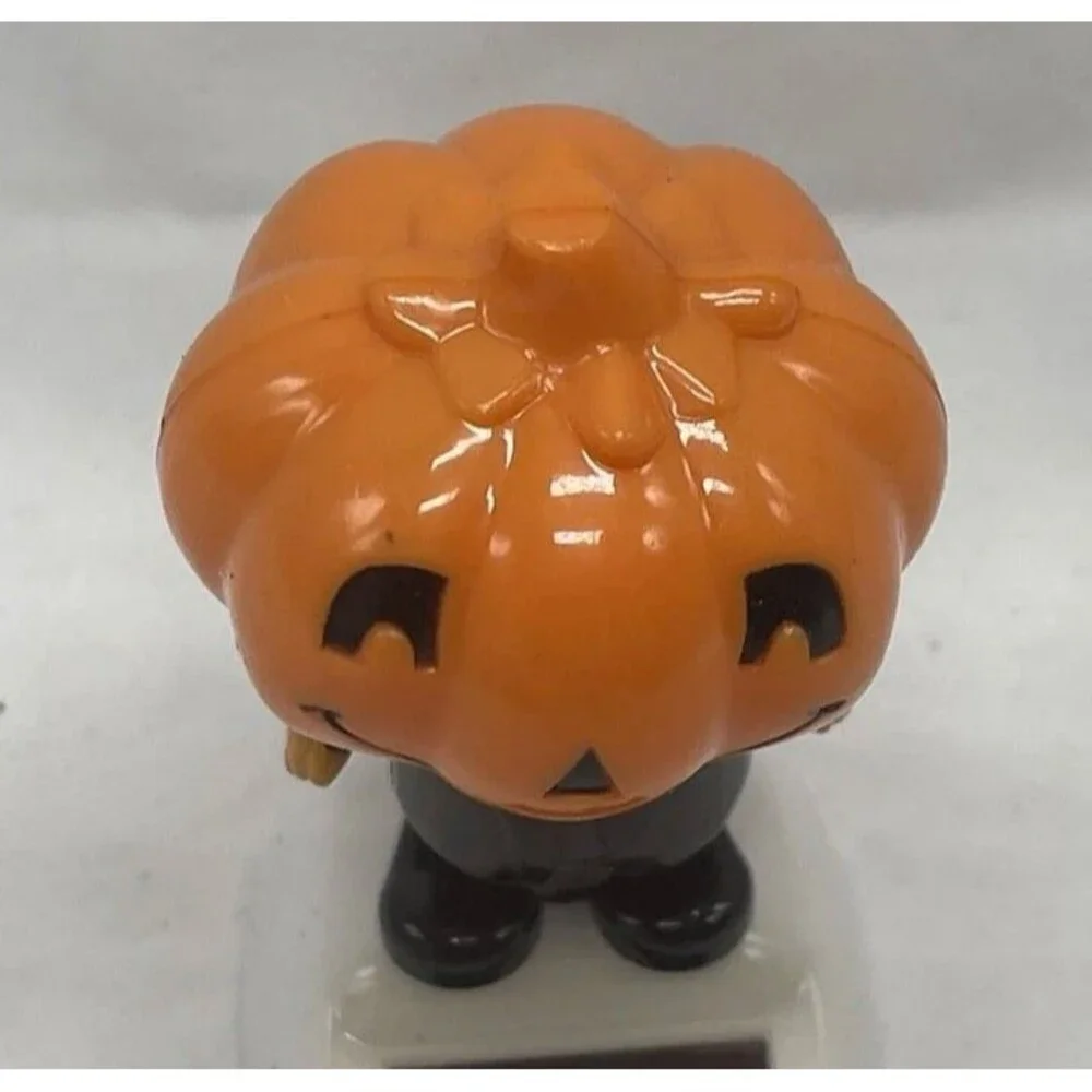 Solar Powered Dancing Toy New - HALLOWEEN - Pumpkin With Black Suit Orange Tie